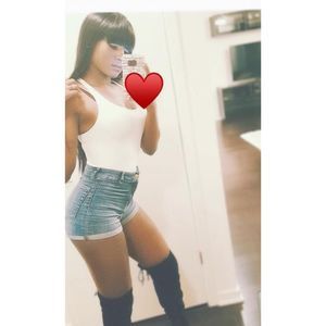 Meet your Posher, Eresa